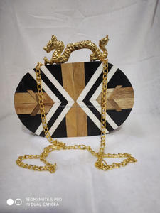 กระเป๋าคลัทช์ยามเย็นหรูหราของผู้หญิงสง่างามเหนือกาลเวลากระเป๋ากล่องเรซินแวววาวสำหรับคืนและปาร์ตี้ที่มีเสน่ห์ - Product Image 5