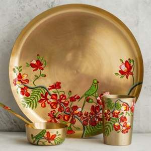 Juego de Vajilla de Lujo en Bronce Kansa con Combo Completo de Thali para Uso en el Hogar, Hoteles y Restaurantes - Product Image 1