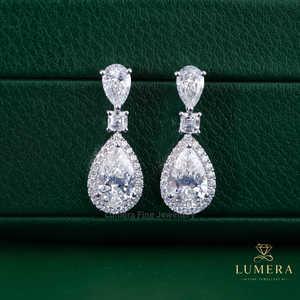 ต่างหูเพชรทรงลูกแพร์, ต่างหูทรงลิงค์แบบ Asscher Cut ได้รับการรับรองจาก IGI ต่างหูทรงหยดน้ำขนาดใหญ่ประดับเพชรแบบ Halo ตัวเรือนทองคำแท้แบบ Prong Setting สำหรับเธอ - Product Image 6