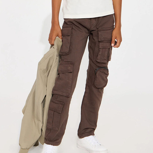 Pantalon cargo pour enfants avec poches, tissu denim de qualité supérieure, doux, durable et respirant, coupe décontractée pour un confort maximal avec de nombreuses poches - Product Image 2