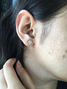 High Demand Round Moissanite Flower Shaped <b>Studs</b> Earrings Trendy 925 Sterling <b>Silver</b> With Gold Plated for Promise Weddings Gift - Product Image 4