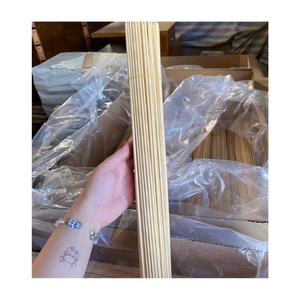 Palitos de bambú puro de venta rápida, ideales para buffet, catering, exhibición de alimentos y como herramienta para sumergir verduras en hot pot con sabor. - Product Image 3