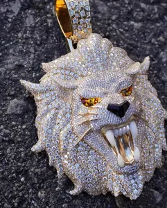 Pendentif Tête de Lion en Argent 925 Plaqué Or avec Moissanite Taille Brillant et Micro-Incrustation, Pendentif Personnalisable pour Homme - Product Image 5
