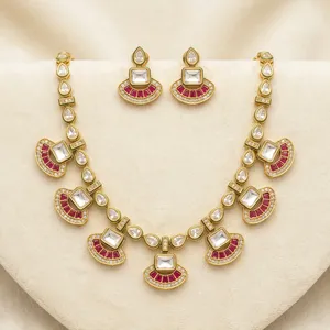 Conjunto de Collar y Pendientes de Oro con Baño de Rodio y Circonitas, Diseño Clásico con Incrustaciones Rojas para Mujer, Joyería Nupcial para Bodas - Product Image 5