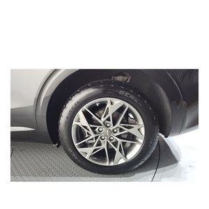 Genesis GV70 2.2 Diésel AWD 2021 con 142,728 km, Volante a la Izquierda, Caja de Cambios Automática, Asientos de Cuero, Emisión Euro V, Cámara Trasera - Product Image 5