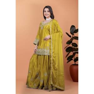 Ensemble haut, bas et dupatta pour femmes, vêtements de soirée de créateur - Product Image 3