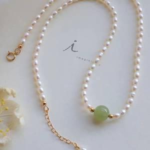 Collier pour femme de luxe rétro haut de gamme en jade de Hotan naturel et perles de millet d'eau douce, petit design polyvalent en argent - Product Image 3