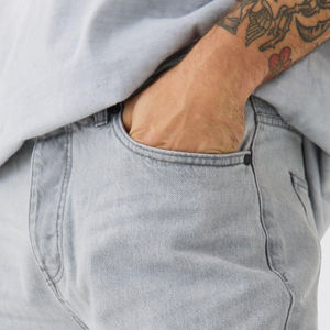 Shorts en jean streetwear respirants de haute qualité avec logo personnalisé, 5 pouces, pour hommes grandes tailles, été, coupe droite, tricotés, fabriqués au Pakistan - Product Image 5