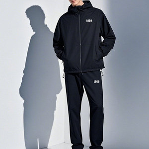 Servicio OEM al por Mayor, Conjunto de Chaqueta y Pantalones Cortavientos de Nailon Ecológico para Tallas Grandes, con Tiras Reflectantes, Ropa Deportiva - Product Image 1