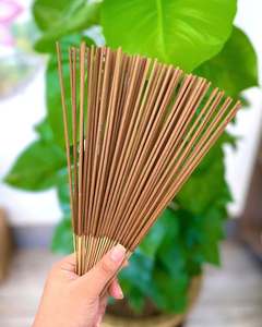 ธูปไม้กฤษณาบริสุทธิ์ทำมือแบบขายส่ง-ออร์แกนิค เป็นมิตรกับสิ่งแวดล้อม กลิ่นหอมติดทนนาน สำหรับอโรมาเธอราพี โยคะ การทำสมาธิ - Product Image 3