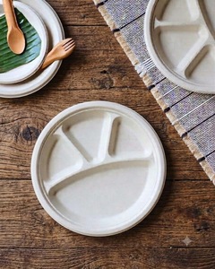 Assiettes jetables écologiques en bagasse de canne à sucre biodégradable, rondes de 11 pouces, à 4 compartiments, pour la vente en gros - Product Image 1