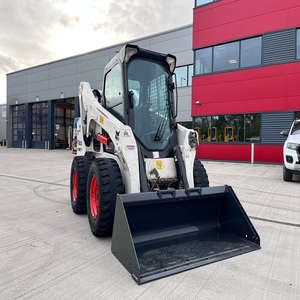 Chargeuse compacte Bobcat S770 avec performances fiables, forte capacité hydraulique et construction durable pour usage professionnel - Product Image 4