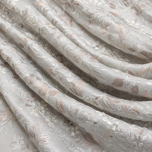 Tissu brodé malté, tissu en dentelle, tissu à sequins, tissu imprimé africain pour la confection de robes et de vêtements, fournisseur mondial pour les boutiques. - Product Image 6