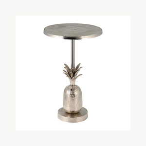Table d'appoint en métal de luxe avec plateau en verre trempé, design élégant et moderne, personnalisable, nouvelle arrivée - Product Image 2