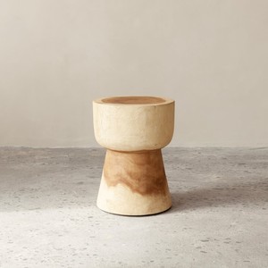 Taburete de madera Low Hourglass, venta al por mayor directa de fábrica, OEM, ecológico, rústico, pequeño, mesa auxiliar de madera maciza, precio económico - Product Image 1