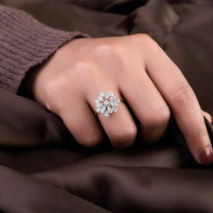 แหวนเพชรทองคำบริสุทธิ์ 9 กะรัต ขนาด 6 - เครื่องประดับที่หรูหราและสง่างาม - Product Image 4