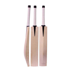 Bates de Críquet de Mimbre Inglés Hechos a Medida, Duraderos, con Estuche Premium, Diseño Ligero y Ambidiestro, Envío de Alta Calidad - Product Image 5