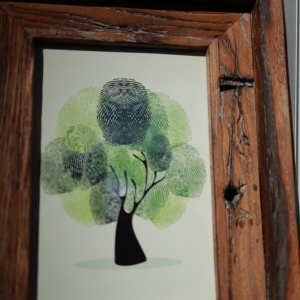 Cadres photo en bois massif naturel faits à la main, inspirés des cadres photo de table, avec passe-partout, affichage vertical ou horizontal (noyer 3x4) - Product Image 5