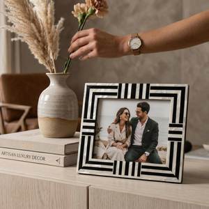 Cadre photo élégant en nacre, fait main, luxe, incrustation de coquillages, support photo décoratif pour la décoration intérieure - Product Image 5