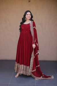 Salwar Kameez rouge élégant, long jusqu'au sol, avec broderie dorée, robe de mariage indienne traditionnelle pour femmes - Product Image 6