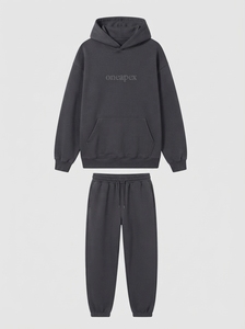 Ensemble de survêtement gris foncé pour homme, sweat à capuche et pantalon de jogging oversize, style streetwear, avec logo brodé personnalisé, en coton épais, deux pièces - Product Image 4