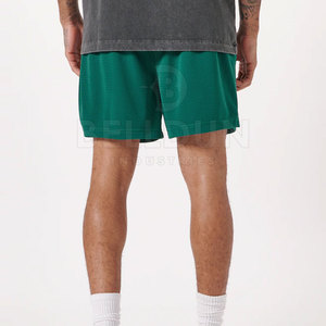 Shorts de sport en mesh confortables et ventilés pour hommes, idéaux pour la course à pied, l'entraînement et le streetwear, coupe ample pour un usage quotidien - Product Image 5