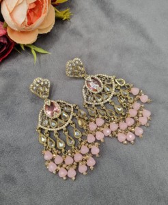 Boucles d'oreilles pendantes ethniques ovales en pierres précieuses pour femmes, plaqué or antique, style designer, pour fêtes traditionnelles, vente en gros - Product Image 6
