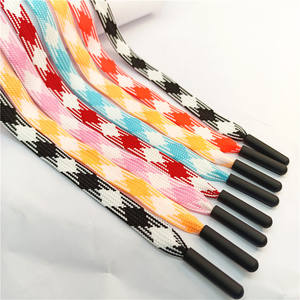 เชือกผูกแบบแบนลายฮาวด์ทูธสำหรับเสื้อผ้า คุณภาพสูง โพลีเอสเตอร์ ปลายยางและทองเหลือง อุปกรณ์ตกแต่งเสื้อผ้า โลโก้แบบนูน/สกรีน - Product Image 2