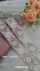 Hermosos encajes florales bordados multicolor de 1 pulgada para prendas, manualidades, vestidos y accesorios de moda. - Product Image 5