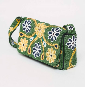 Sac bandoulière élégant et personnalisable avec broderie à la main et perles, motif rose, imprimé en typographie, idéal pour les fêtes et les cadeaux de luxe - Product Image 4