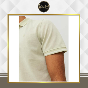 Fournisseur en gros de polos pour hommes de qualité standard, style décontracté, coupe régulière, motif uni, disponibles à la vente - Product Image 4