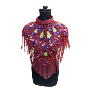 Capa Bordada con Lentejuelas y Cuentas, con Flecos de Patrón Floral y Encaje Elegante para Vestidos de Fiesta, Disponible a Buen Precio - Product Image 2