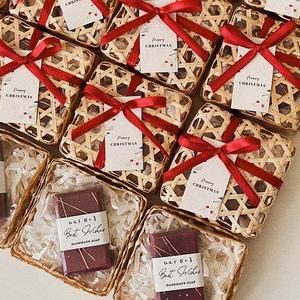 Natural Woven <b>Gift</b> <b>Box</b> <b>Small</b> Square Bamboo <b>Gift</b> <b>Box</b> Open Mesh Straw Hamper Premium Presentation Storage Case <b>with</b> <b>Lid</b> - Product Image 2