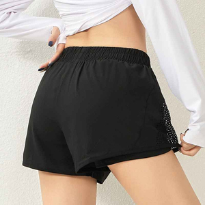 Shorts pour femmes, rose uni, tricotés, avec empiècements en mesh, taille à cordon de serrage, respirants, coupe sportive, taille mi-haute, style classique - Product Image 3