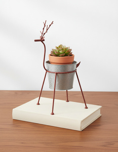 Fresh Trending Metal <b>Tealight</b> Candle <b>Holder</b> Reindeer Design Home and Christmas Lights Decoration <b>Tealight</b> <b>Holder</b> - Product Image 4