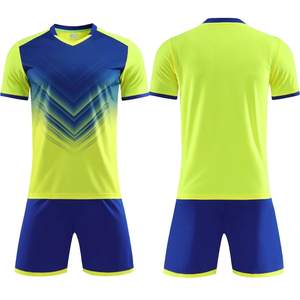 Ensemble de maillots de football personnalisés, uniformes d'équipe directement de l'usine, maillots et shorts, kit de football en gros, vêtements d'équipe athlétique en vrac - Product Image 2