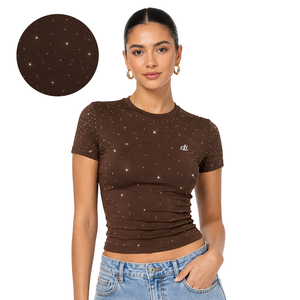 Camiseta ajustada brillante para mujer con pedrería, camiseta personalizada de verano de color liso, top corto para mujer con cuello redondo y ajuste ceñido. - Product Image 1