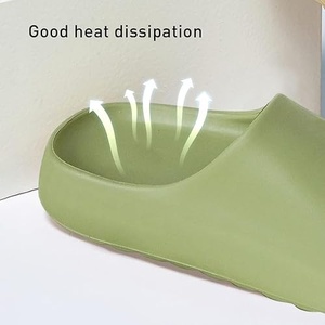 Claquettes en mousse personnalisées pour hommes et femmes, légères, douces, confortables, antidérapantes, claquettes Cloud - Product Image 6