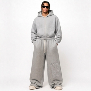 Ensemble de vêtements d'échauffement personnalisés pour hommes, assorti, pour les fournisseurs de vêtements d'équipe sportive destinés aux acheteurs de vêtements de sport américains - Product Image 4