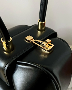 Black Royaa Women's Handbag with Smooth Finish Elegant Luxurious Design Genuine Leather up to 1L Capacity <b>Shoulder</b> <b>Strap</b> Fashion - Product Image 4