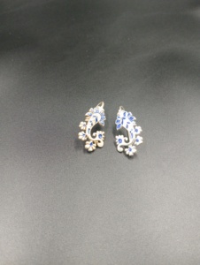 ต่างหูแบบติดหูรูปดาวทองเหลืองชุบทองคำ งานฝีมือจาก Amaira Jewels สำหรับผู้หญิงและเด็กผู้หญิง เครื่องประดับหรูหราสำหรับใช้ในชีวิตประจำวัน สไตล์ราชสถาน - Product Image 5
