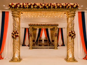 Mandap de mariage traditionnel tamil moderne en FRP doré, cristal, personnalisé, en fibre spirale légère, détachable, vente en gros - Product Image 3