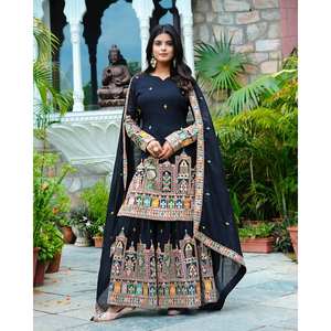 Ensemble haut-bas et dupatta fantaisie avec broderie et travail de sequins, taille XL - Product Image 5