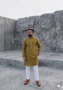 Kurta Estampada para Hombre con Pantalones Blancos, Ropa Étnica Tradicional, Atuendo Informal de Algodón, Corte Regular, Estilo India-Pakistán - Product Image 4