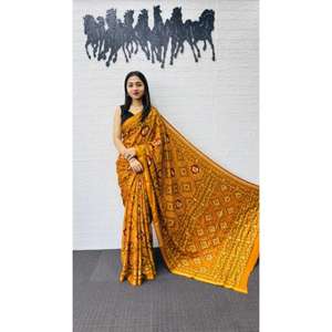 Sari de Algodón y Seda de Alta Calidad con Diseño Súper Popular, Elegante Trabajo de Espejo y Bordado Aari, Longitud 5.5 Metros - Product Image 1