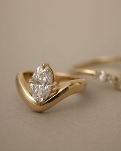 Bague de fiançailles de luxe en or massif 14 carats avec diamant de laboratoire taille marquise, bague de mariage solitaire pour femme, bijoux fins - Product Image 2