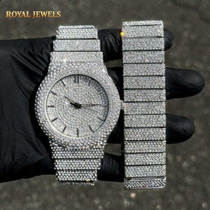 Reloj de Cuarzo con Incrustaciones de Moissanita, Esfera Redonda Plateada, Correa de Acero Inoxidable para Hombre, Estilo Hip Hop de Lujo - Product Image 1