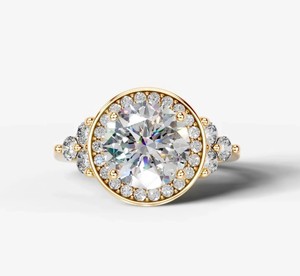 Anillo de compromiso y promesa de lujo elegante chapado en oro amarillo de plata de ley 925 con moissanita tallada de 10 mm y engaste de puntas - Product Image 1