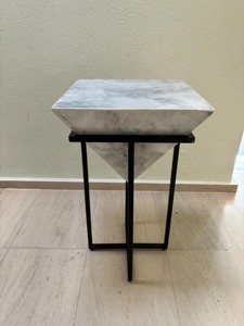 Muebles de Salón de Diseño Minimalista, Mesa de Centro Moderna con Tapa de Mármol y Base de Hierro Negro - Product Image 5
