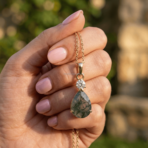 Collar de Ágata Musgo Pera de Moda, Colgantes y Amuletos Finos, Joyería de Lujo Inspirada en la Naturaleza con Moissanita Dorada Brillante, Regalo de Tendencia - Product Image 3